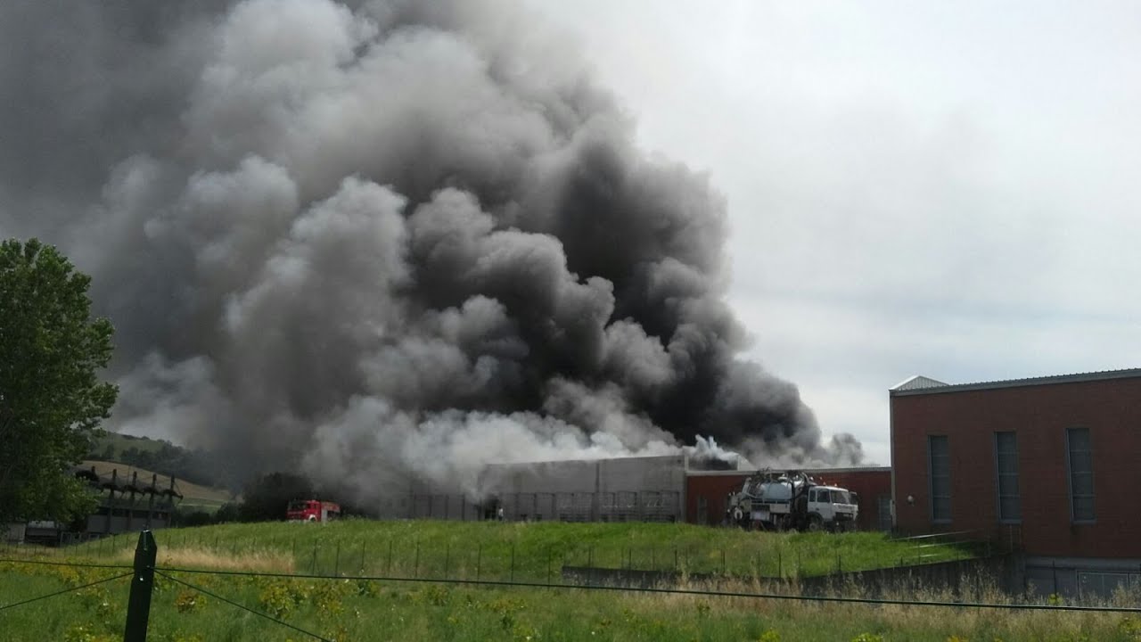 Incendio a Langhirano: sfiorata la tragedia al Prosciuttificio Galloni