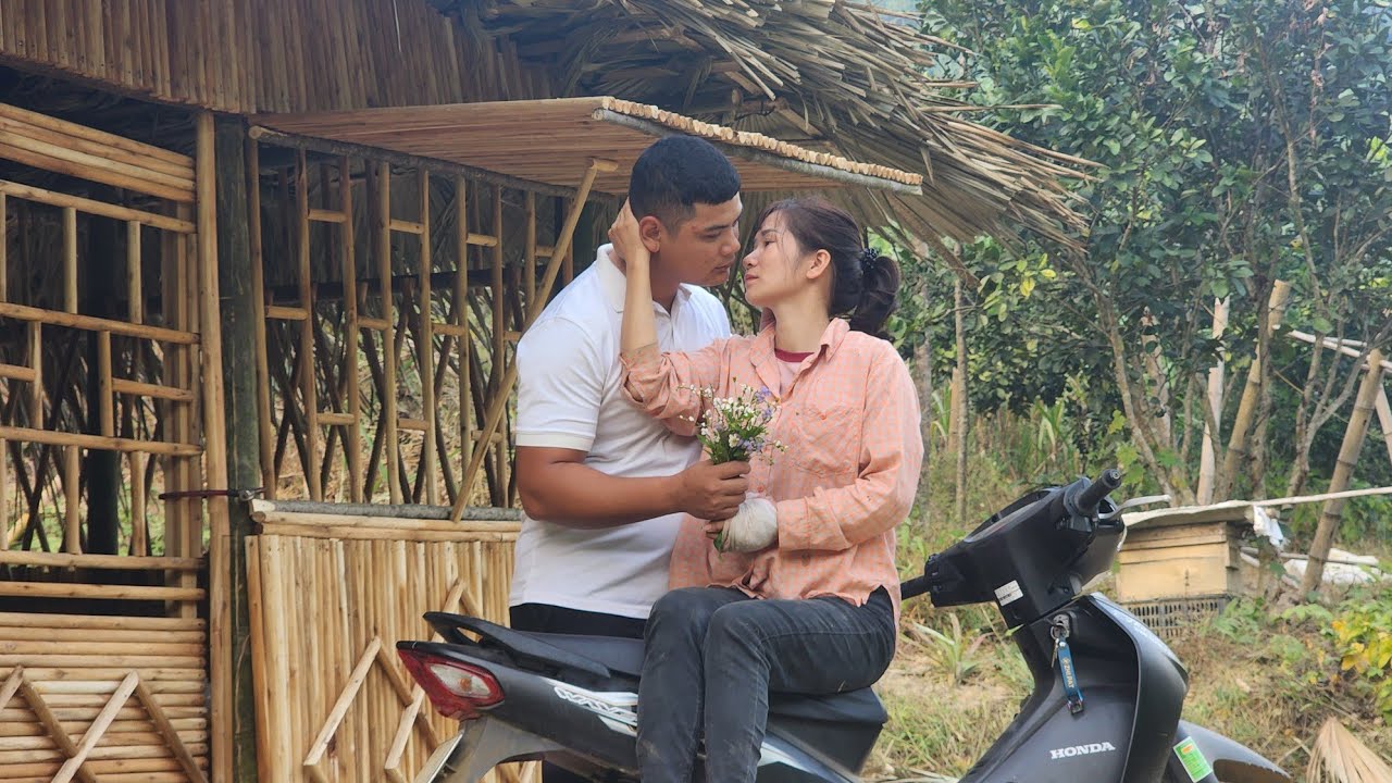 После аварии Транга жизнь стала трудной, и генеральный директор всегда был рядом, чтобы помочь.