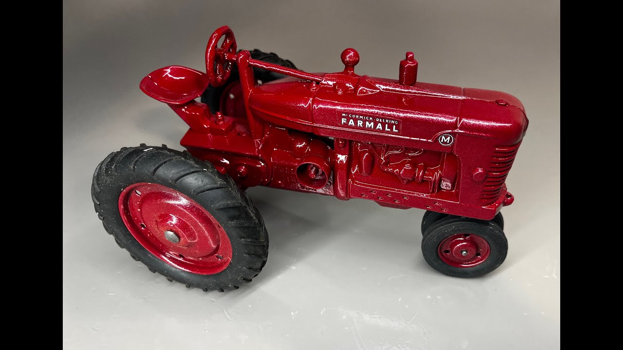 INTERNATIONAL HARVESTER  McCornmick Deering  Farmall M  ERTL Toy Farm Tractor Restoration