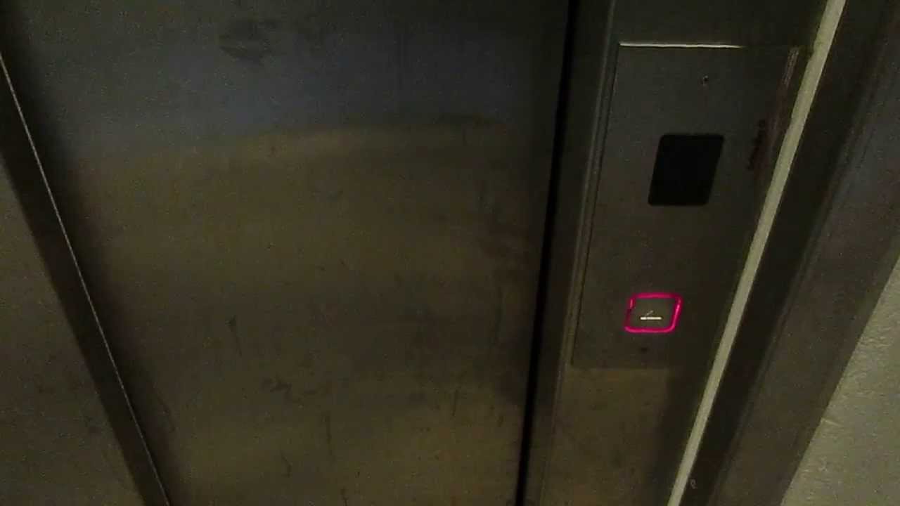 2 Lift Schindler @ shopping center 