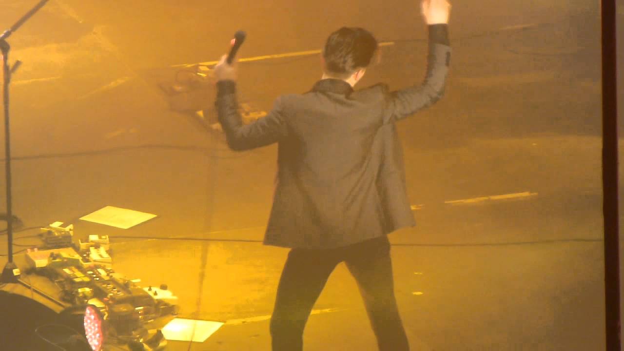 Arctic Monkeys (Alex Dancing) 'Arabella' @ Earls Court 25/10/13