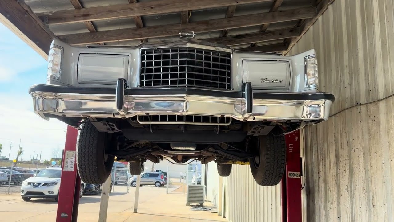 1977 Ford Thunderbird Undercarriage! 40K Original Miles! Beautiful Color Combo! 