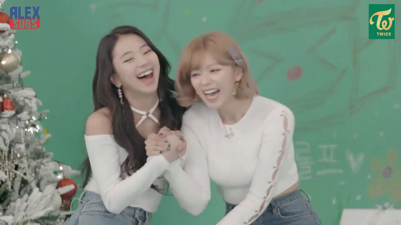 Twice | Dándose cumplidos entre ellas Parte 2/3