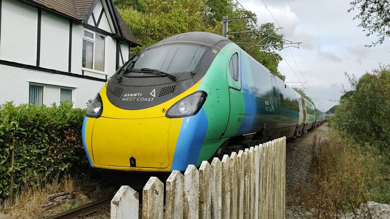 WCML Avanti Diversions at Barthomley Level Crossing 4/9/22