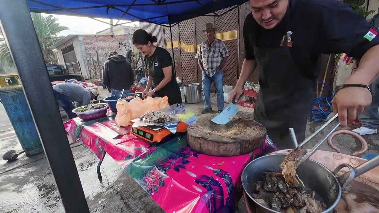 Venir a Chavinda y no probar las Carnitas de Chava es que no sabes lo que es bueno