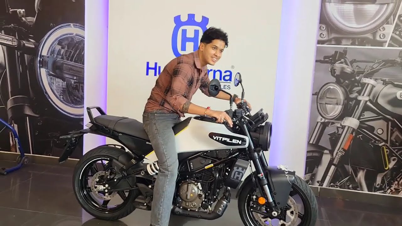 Taking delivery of new husqvarna vitpilen 250 TFT model