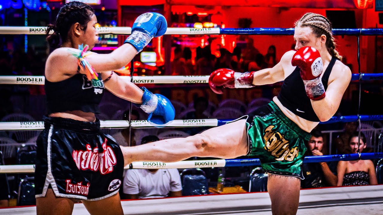 Jaw Dropping Muay Thai Fight By These Female Fighters