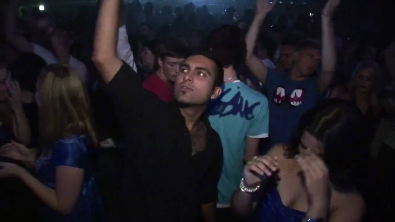 Flamingo Nights Canberra - Patric la Funk (HD)