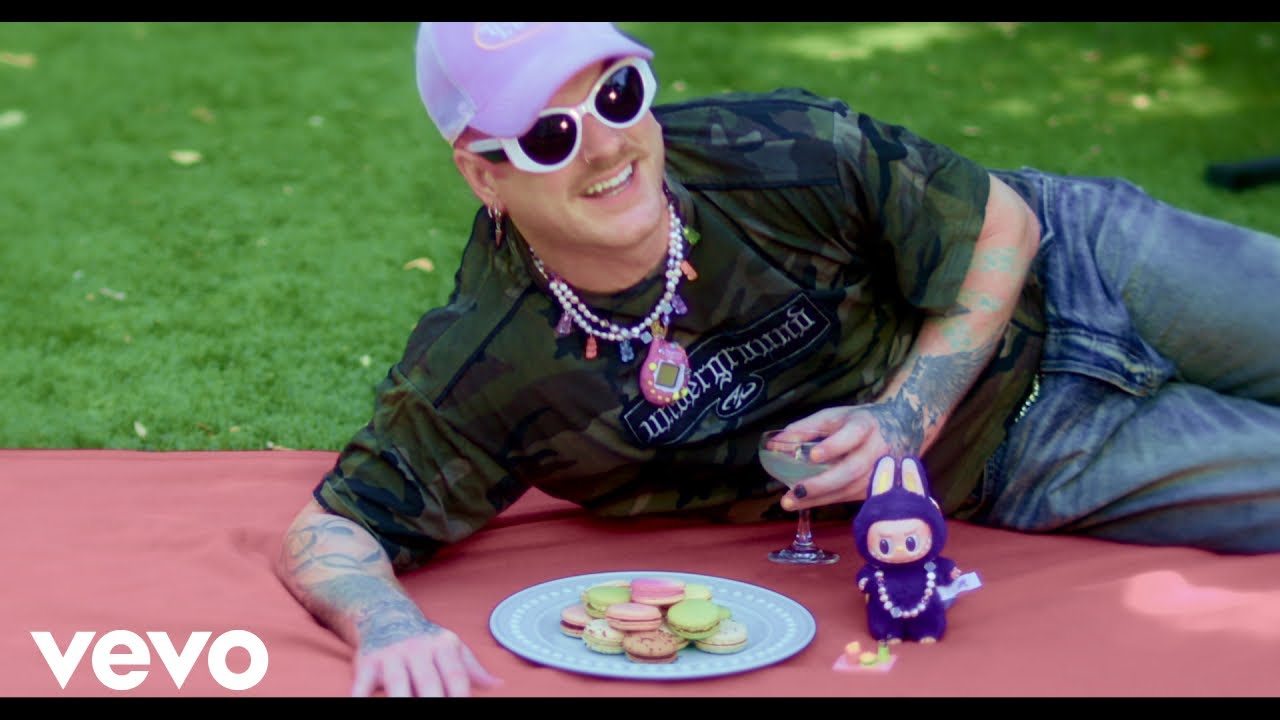 Hot Chelle Rae - The Labubu Song (Official)