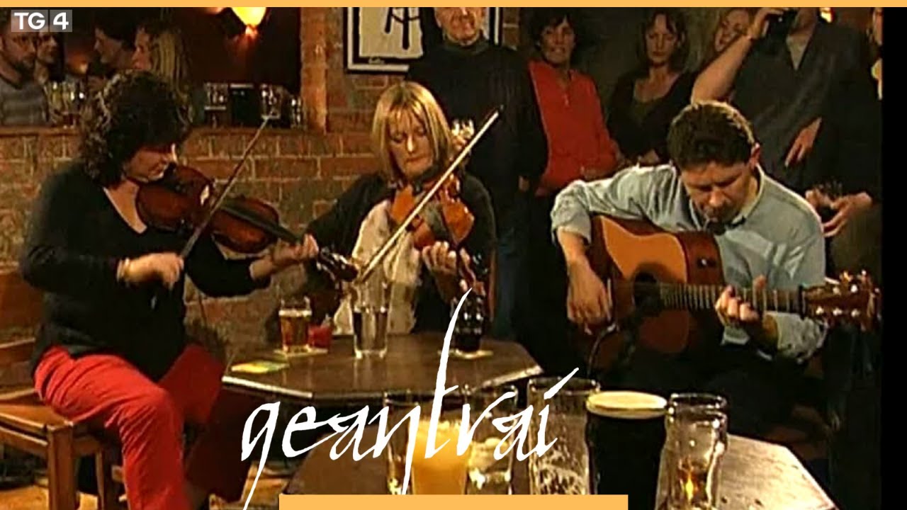 Maura O'Keefe, Eilís O'Connor & Frank Kilkelly | Winkle's Bar, Cinn Mhara | Geantraí 2003 |TG4