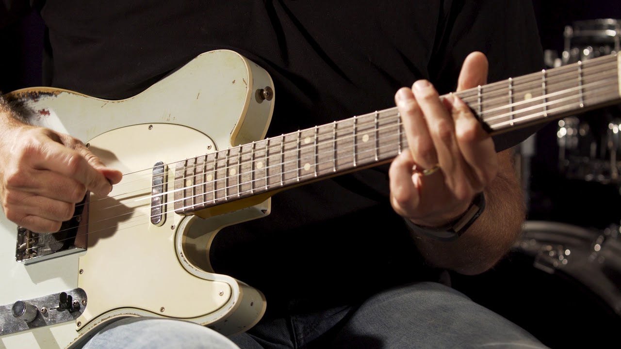 Fender Custom Shop Masterbuilt Paul Waller 1962 Telecaster Custom  •  SN: R94001