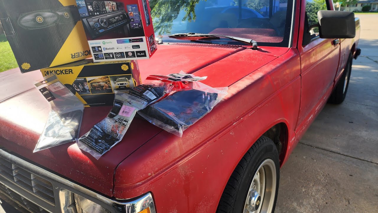 1991 S10 Radio and Speaker Upgrade. Let's go!!!