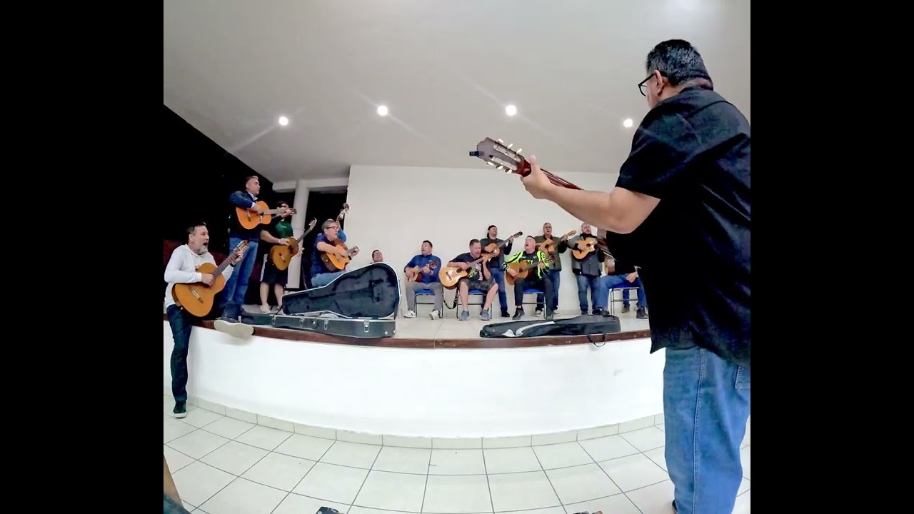 La Rondalla del Pitic ensayando 