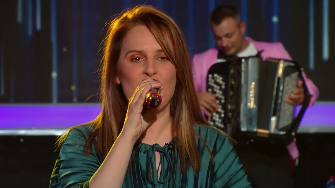 Mira Aleksic - Svako me prolece na tebe seti - (LIVE) - (Tv Grand 29.11.2022.)
