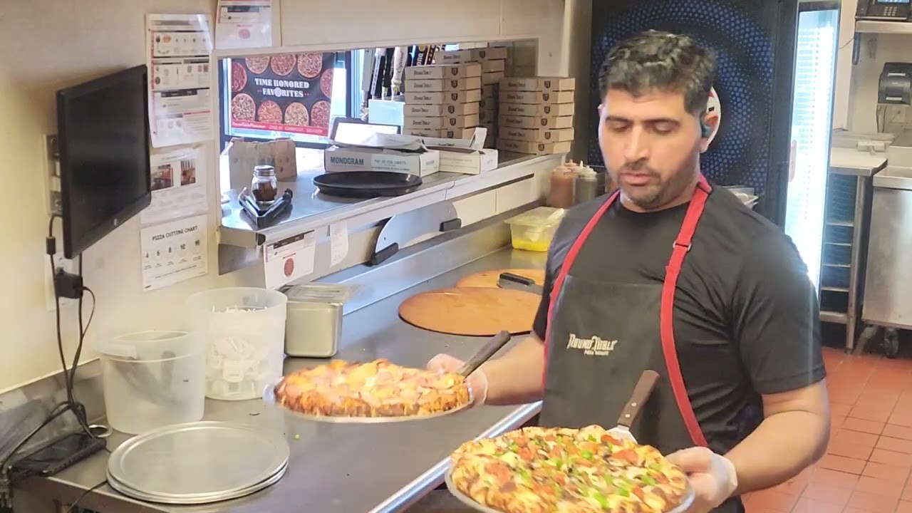 ROUND TABLE PIZZA  #usa #pizza #food #fastfood #pizzalover #italianfood #pizzafood #pizzatime #Lodi