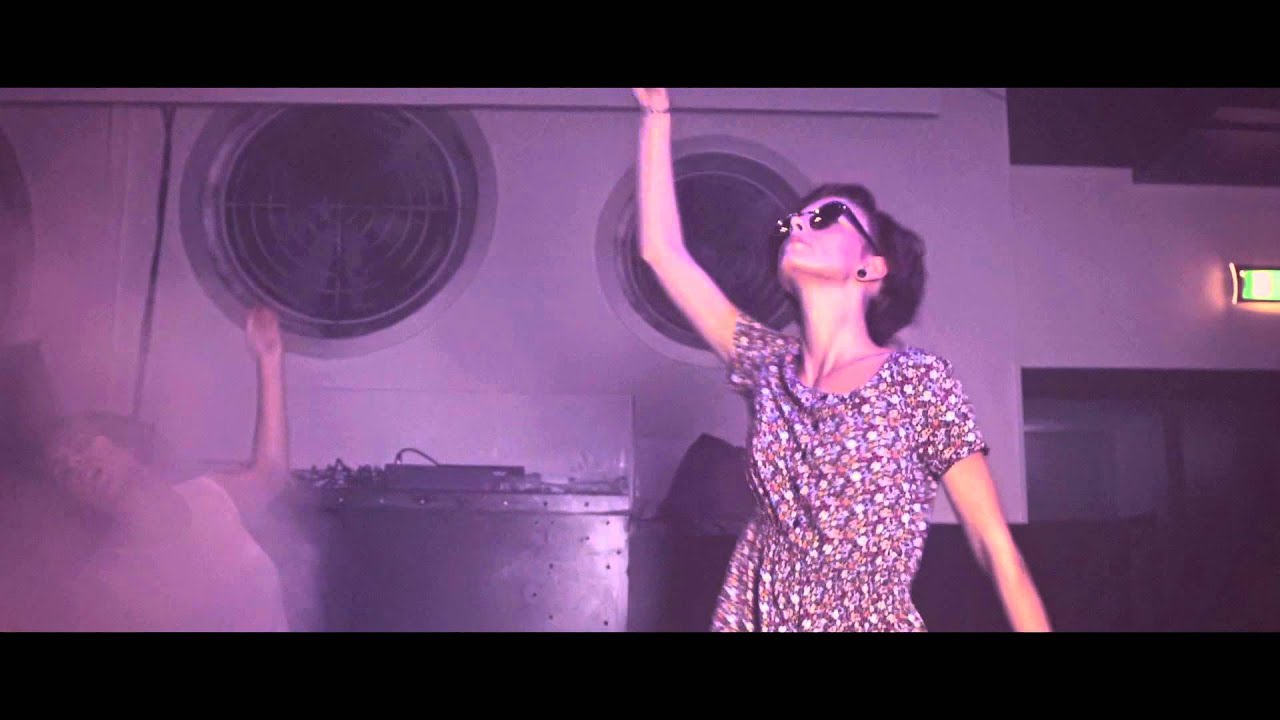 PORT NOIR - Neon (OFFICIAL VIDEO)