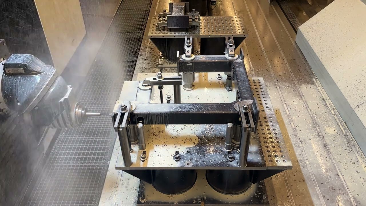 Maschinenfuß komplette Bearbeitung 5 Achs Fräsmaschine