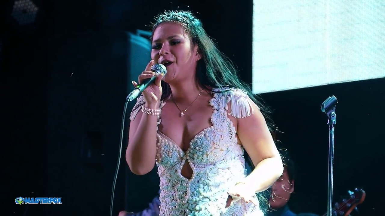 CAROLINE TELLO - GALA DE ANGELES - SOLTERITA