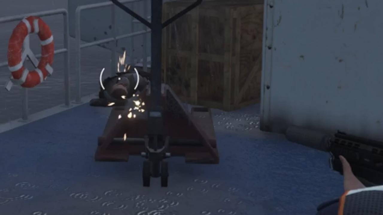 NPC Life: was this guard using his dancing moves to dodge my bullets? He disappeared in the end 🤣