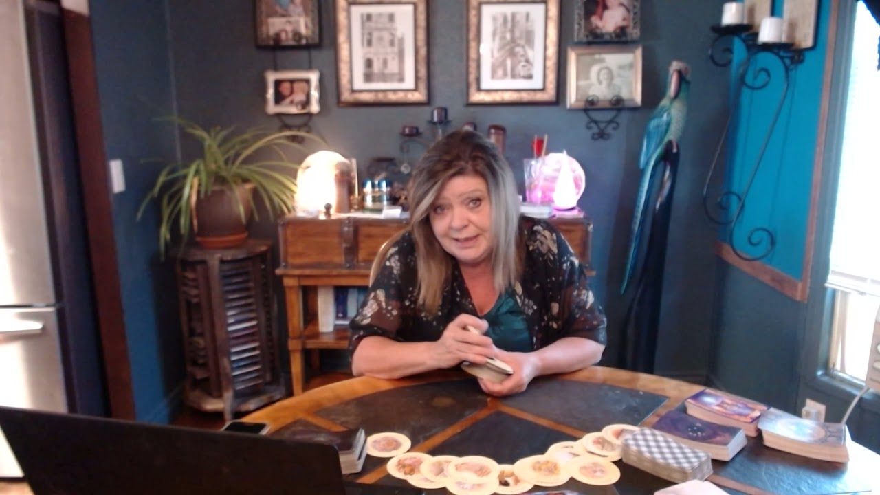 CAPRICORN AUG 5 SOMEONE IN BUSINESS/LOVE TRYING TO COME IN BETWEEN U & WHAT U WANT.  THEY FAIL.
