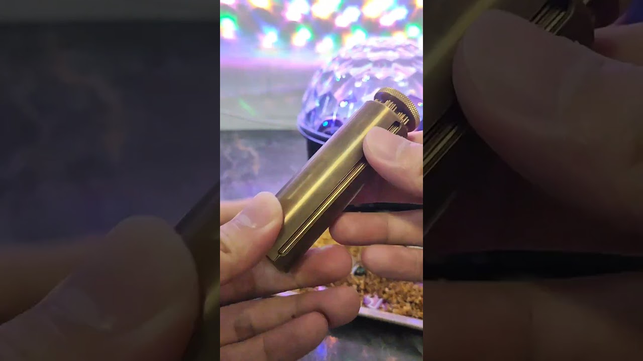 This Vintage Cigarette Roller really makes my day!