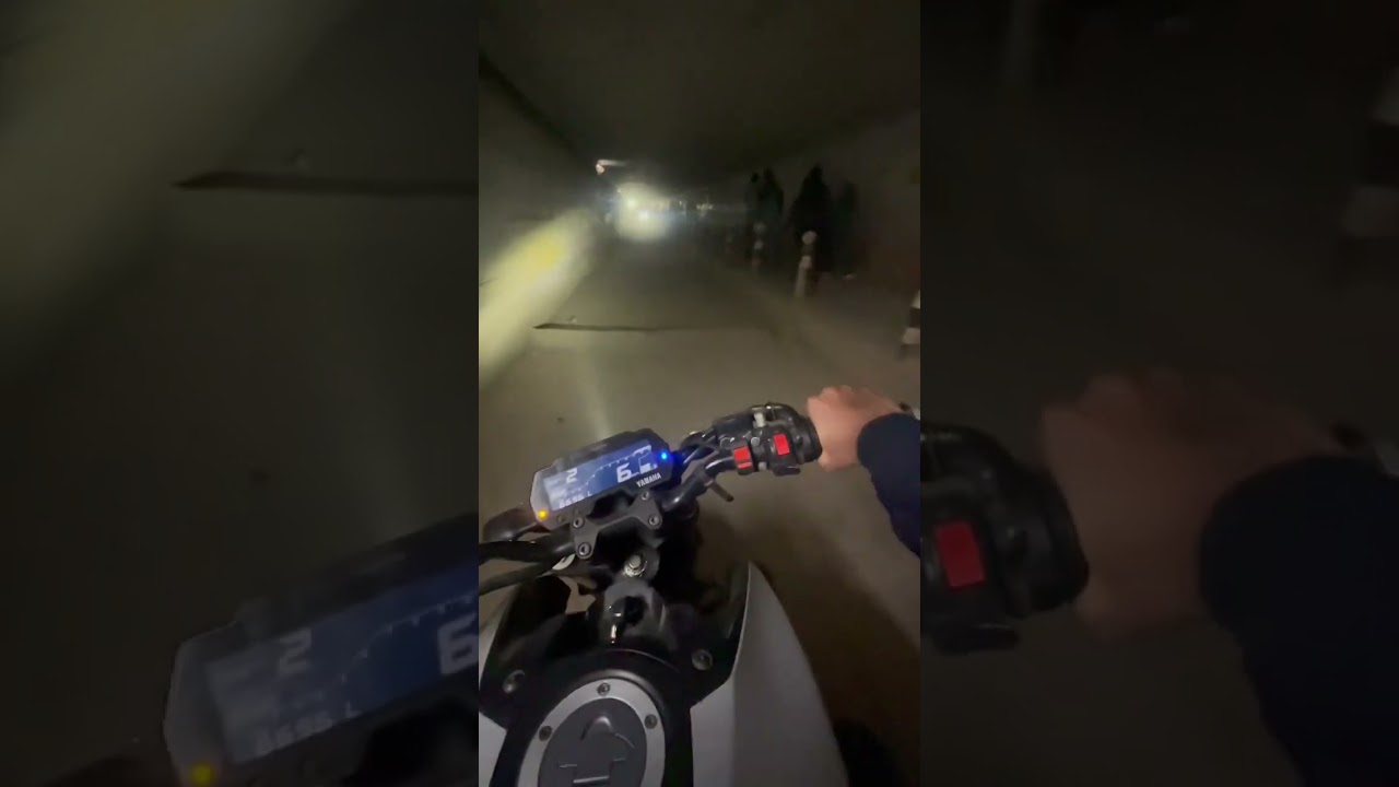 Public Reaction On Akrapovic Exhaust Under Paas  #shorts #viral #mt15lover