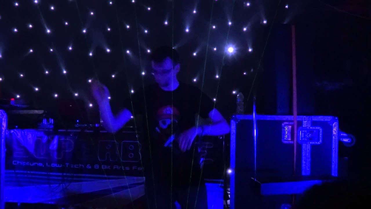 Theremin Hero: Tetris (Laser Harp)- Superbyte Chiptune Festival, Manchester, September 2014