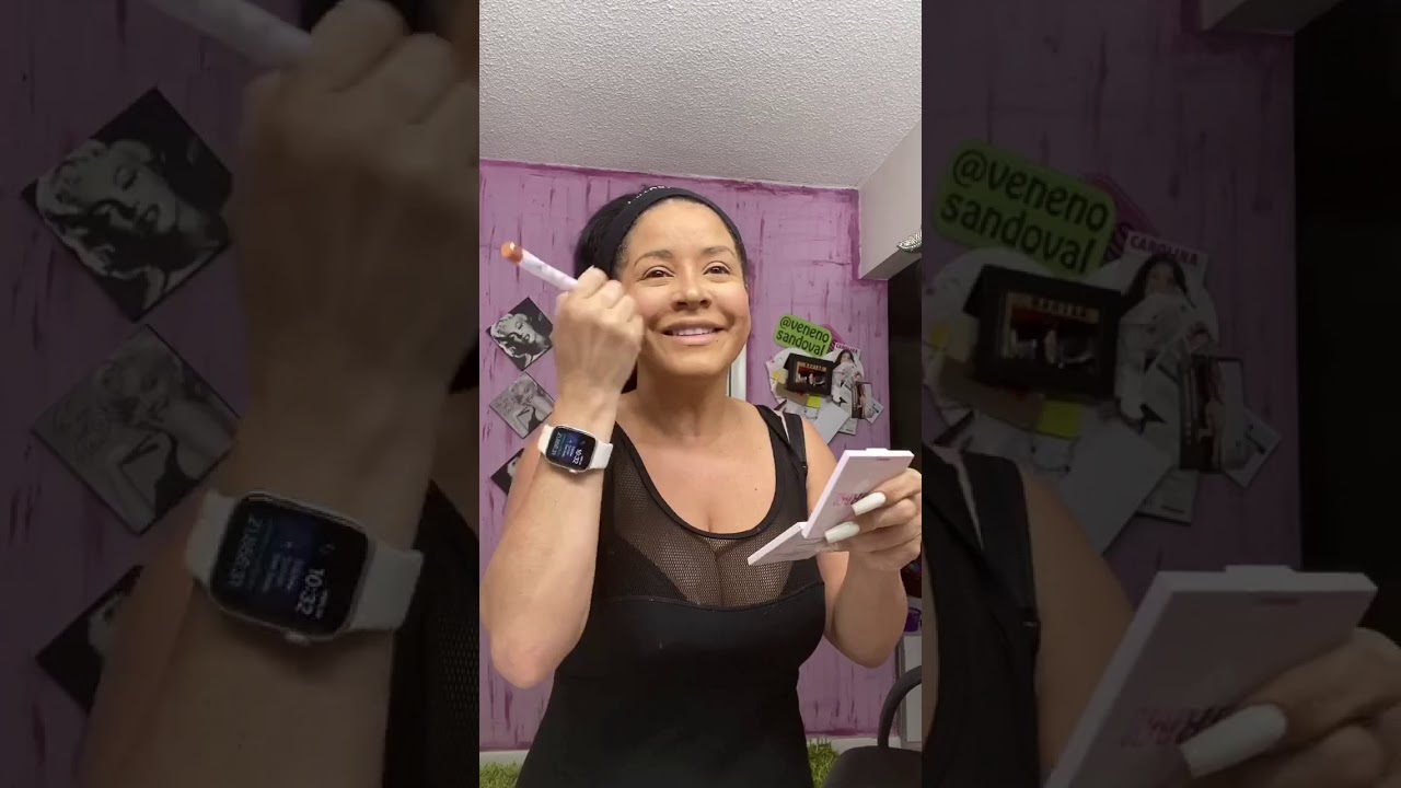 VÍSTETE Y MAQUILLAJE COMO SI FUERAS DE FIESTA