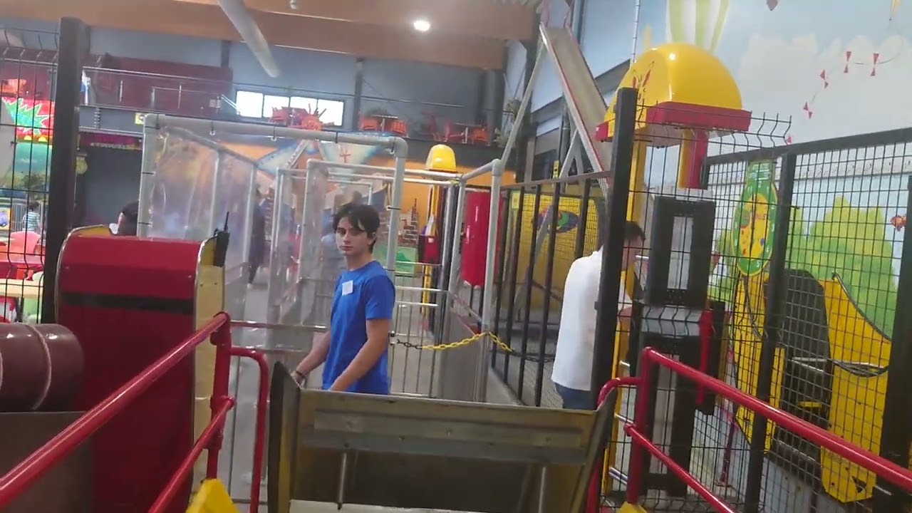 jungle loop on ride attraciepark dippiedoe 2022