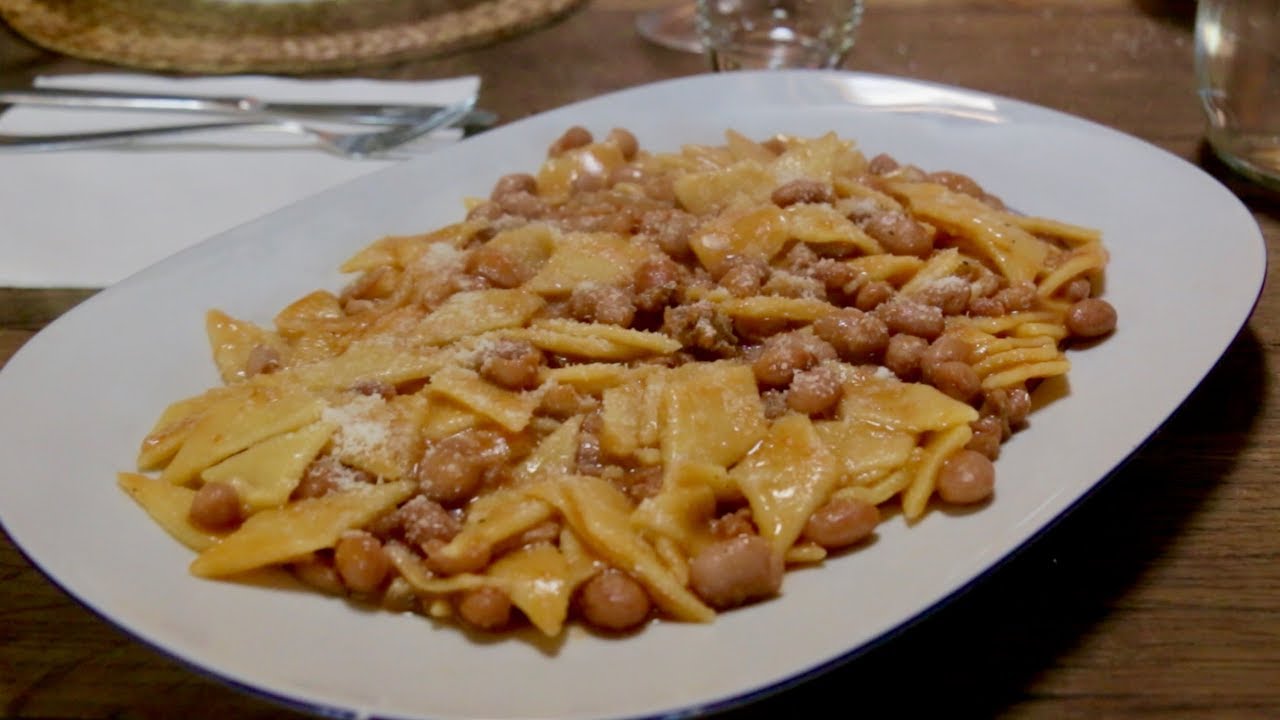 Discover a pasta using polenta called cresc'tajat ! | Pasta Grannies