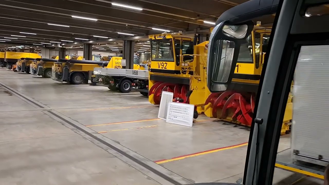 Airport Kloten Zürich - Busrundfahrt  😀✅️✈️ Teil 2 