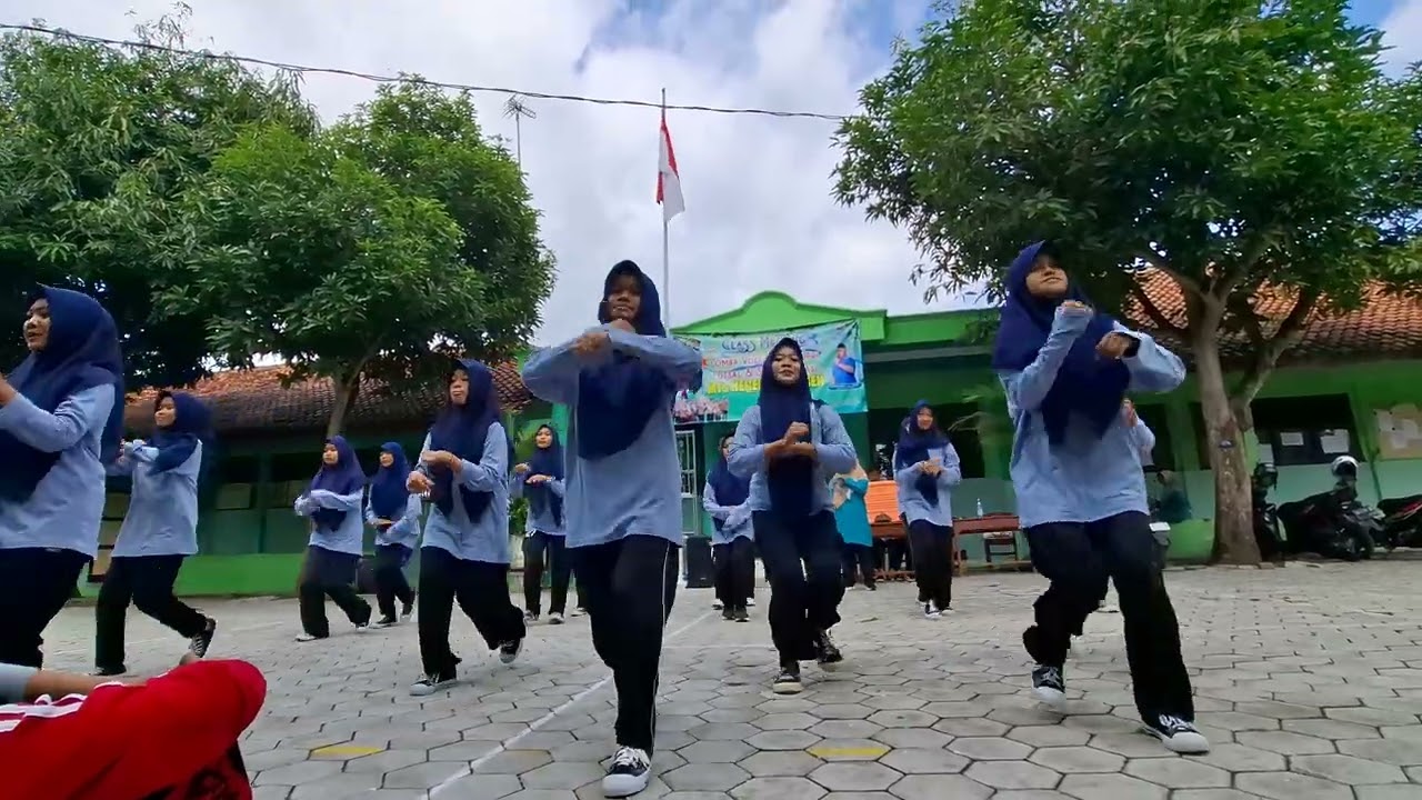 Tari tabola bale osim MTsN 6 Sragen  classmeting gasal des 2025