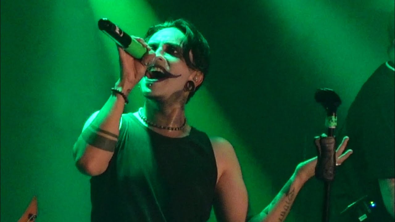 CHAOSEUM - Freakin'Head - (HQ sound live)