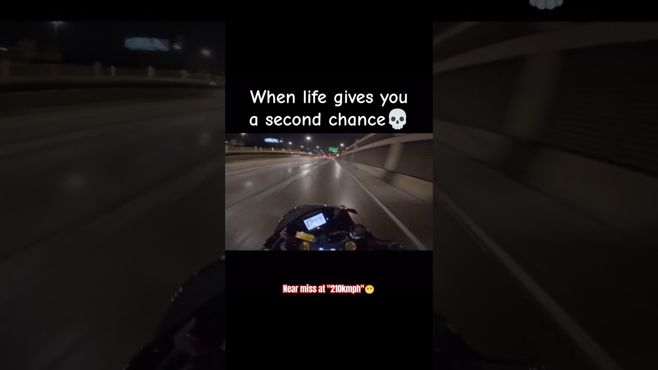 Superbike Rider Cheats Death at 210 km/h! Must Watch! 🚀😳