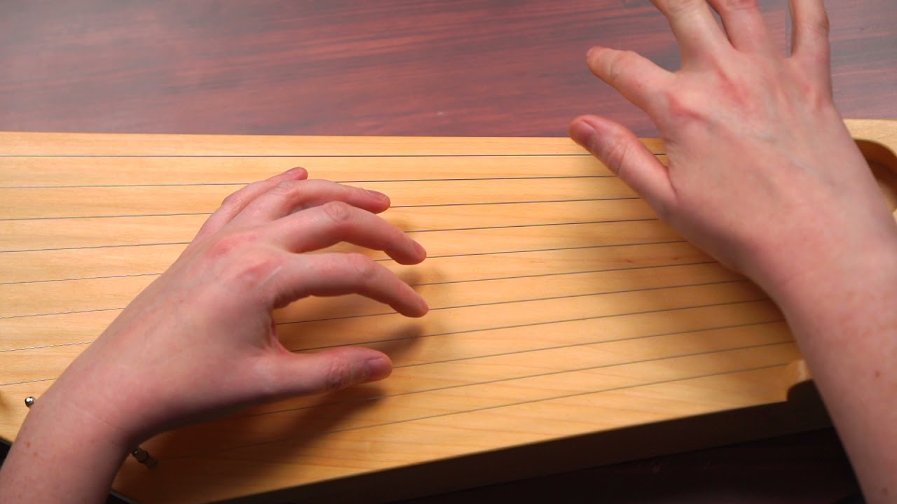 11-kielinen kantele, Soinnut: D-G-A-D.