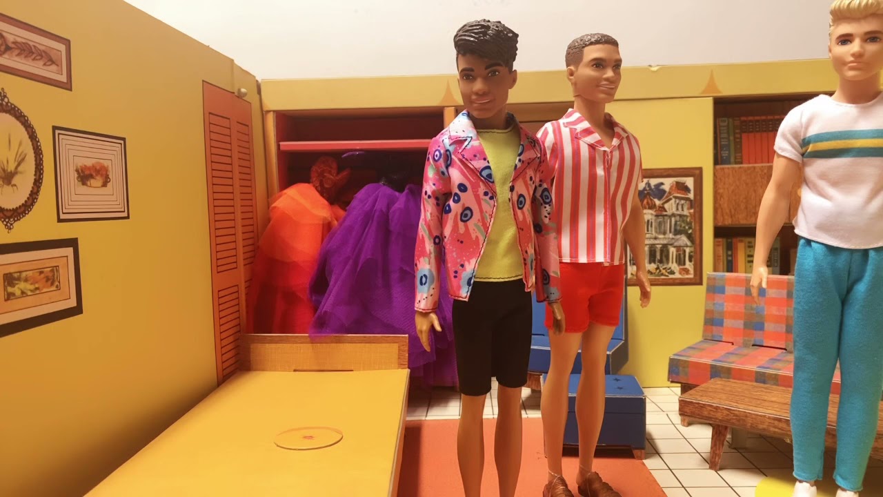 Reviewing Ken 60th Anniversary and retro Ken dolls plus Surprise review 🎁🎁