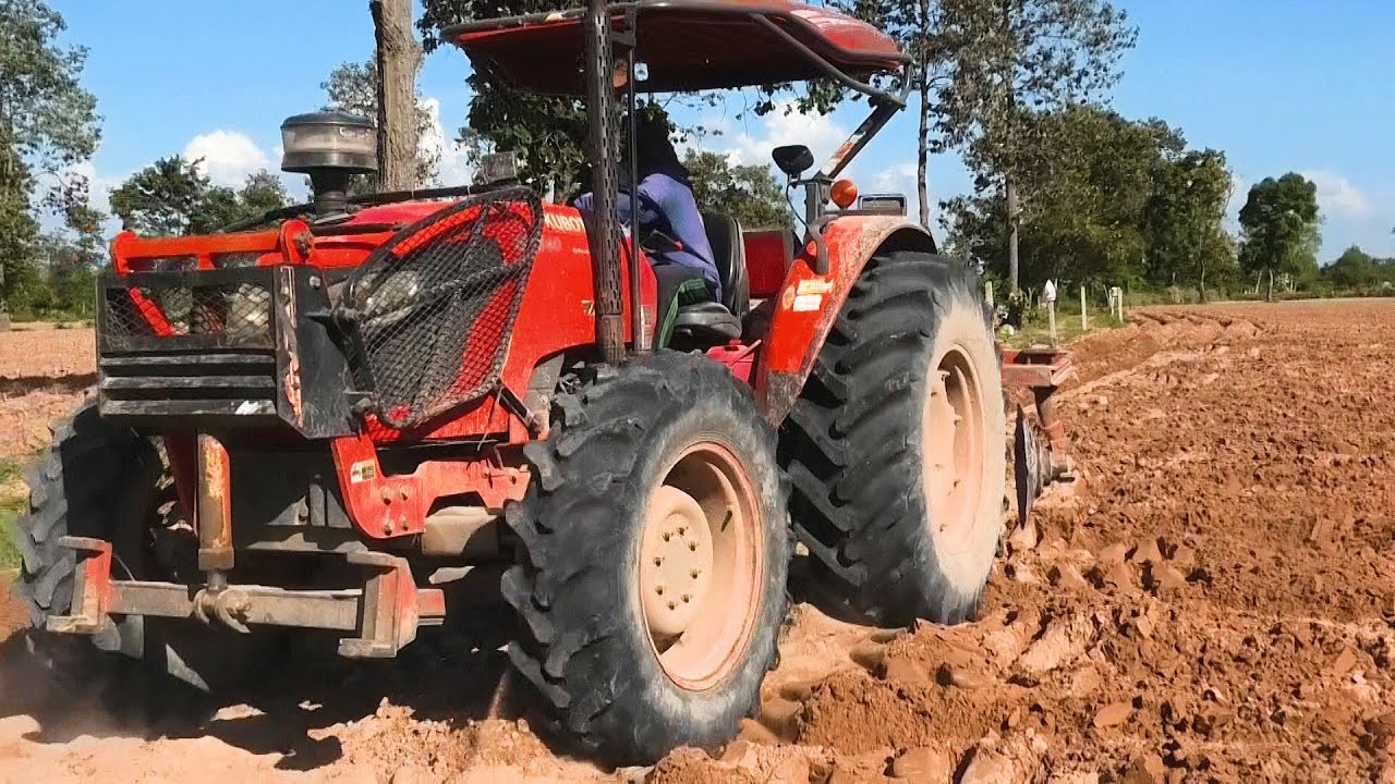 Interesting Powerful Kubota M9540 Tractor Ploughing Cassava Plantation | Farm Tractor World Model