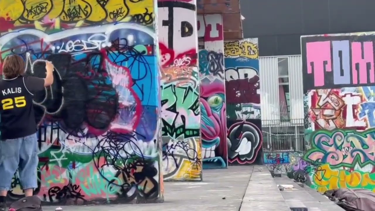 Граффити в стриту тру ап и олд скул Graffiti in the street