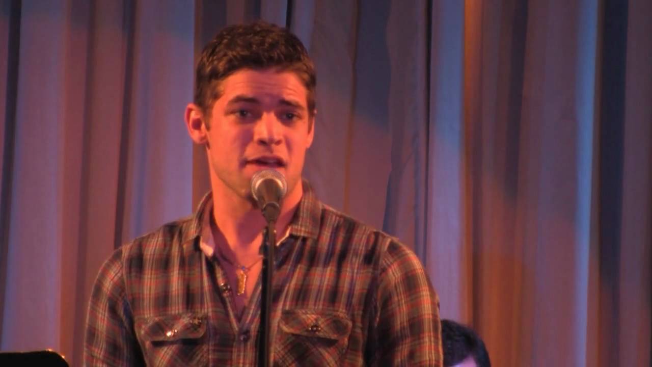 Jeremy Jordan singing 