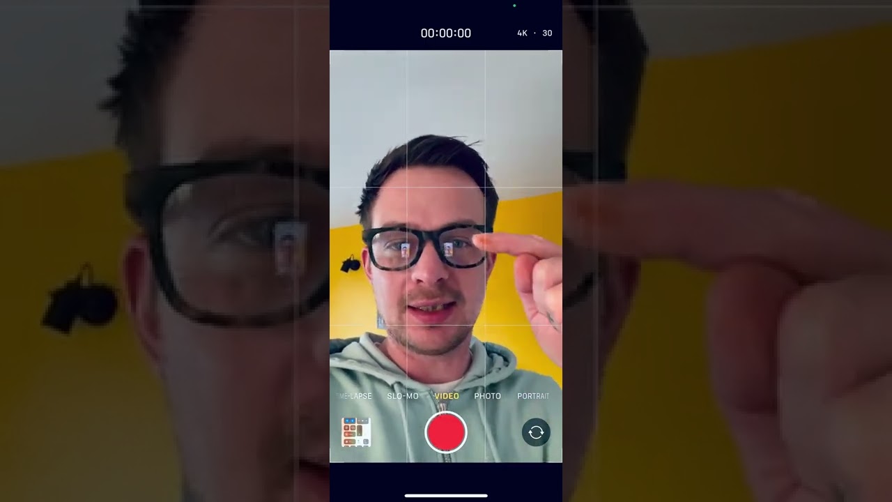 Get rid of glasses reflections in selfies!