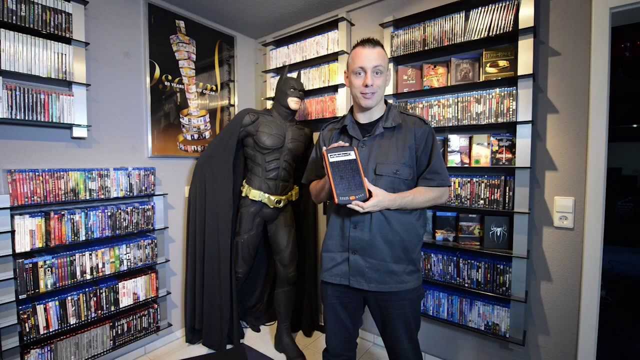 Test: Alphaluxx Akku-Leinwand