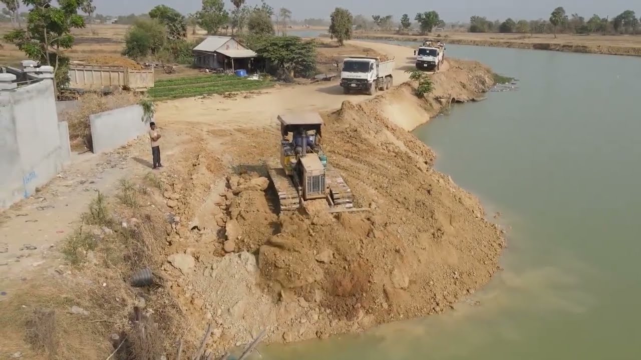 Best Activity This time  Location But Change Bulldozer Komatsu D31p Working Continue Build Road