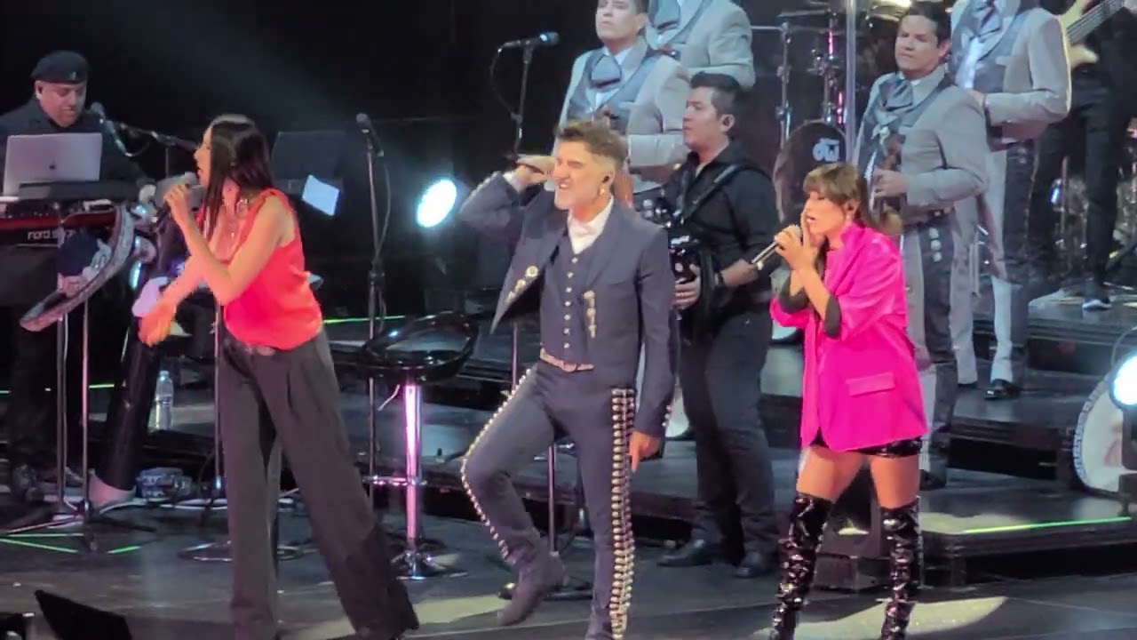 ALEJANDRO FERNANDEZ  Y HASH 09  TE VOY A PERDER - HOUSTON, TX TOYOTA CENTER 10062023