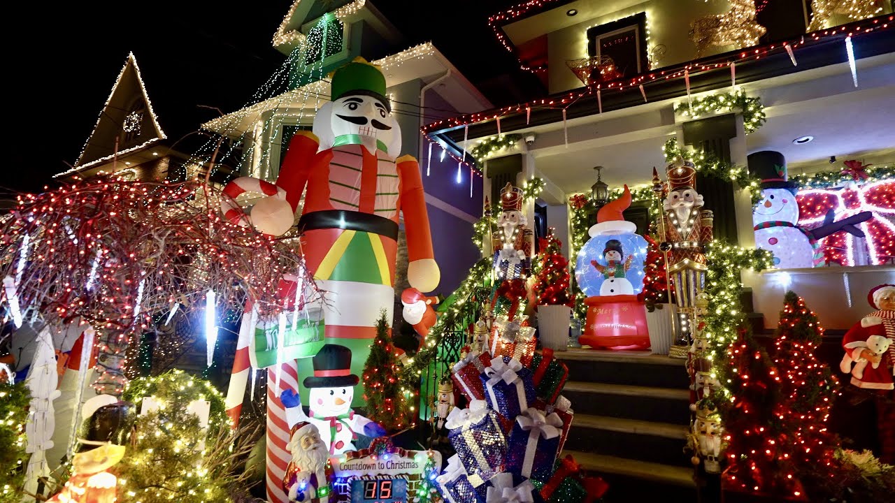 Dyker Heights Christmas Lights | Million Dollars Luxury Houses | Brooklyn, New York