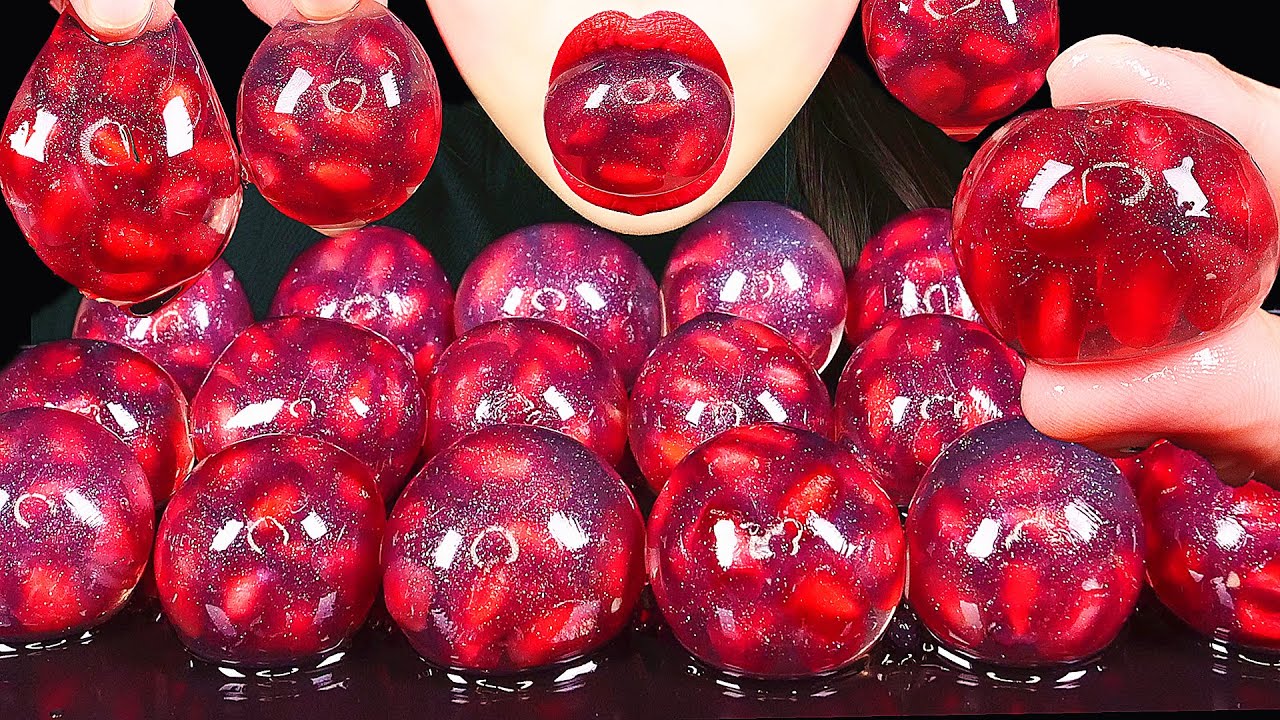 ASMR EDIBLE WATER BOTTLE POMEGRANATE GIANT POPPING BOBA *NO PLASTIC* HOW TO MAKE BOBA EATING SOUNDS