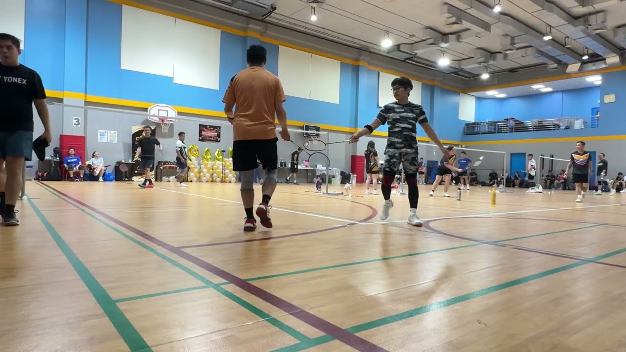 Jake & Ian vs Leslie & Mon