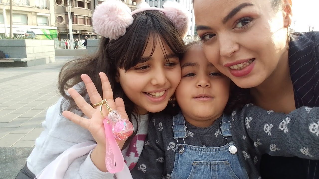 من ديار الناس الكل ختارت داري. ولي يقصد يقصد دار كبيرة