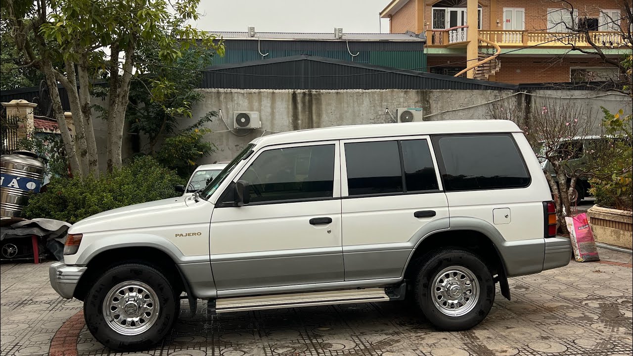 Mitsubishi Pajrero 2.4 đẹp suất sắc các bác ạ 0913501229 