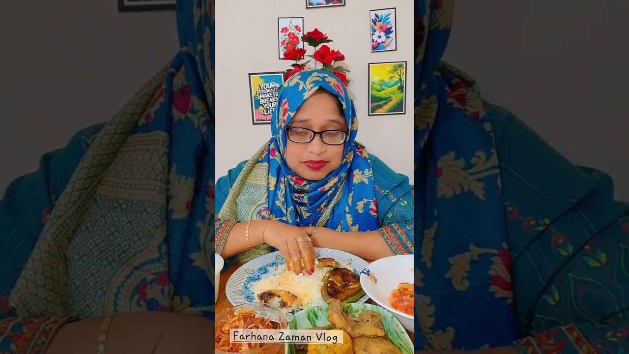 পোলাও মুরগির গোশত বেগুন ভাজা খাই..