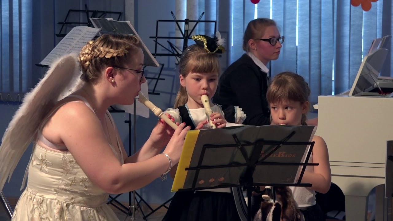 Песенка разбойников (Г.Гладков) - Ансамбль FluteKids (Флейта,блокфлейты) - Анна Махова